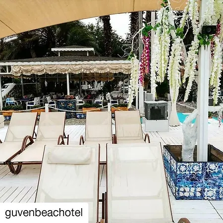 Guven Beach ボドルム